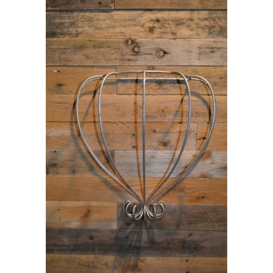 Metaal geleider voor klimplant – decoratieve en functionele tuinornamenten-2