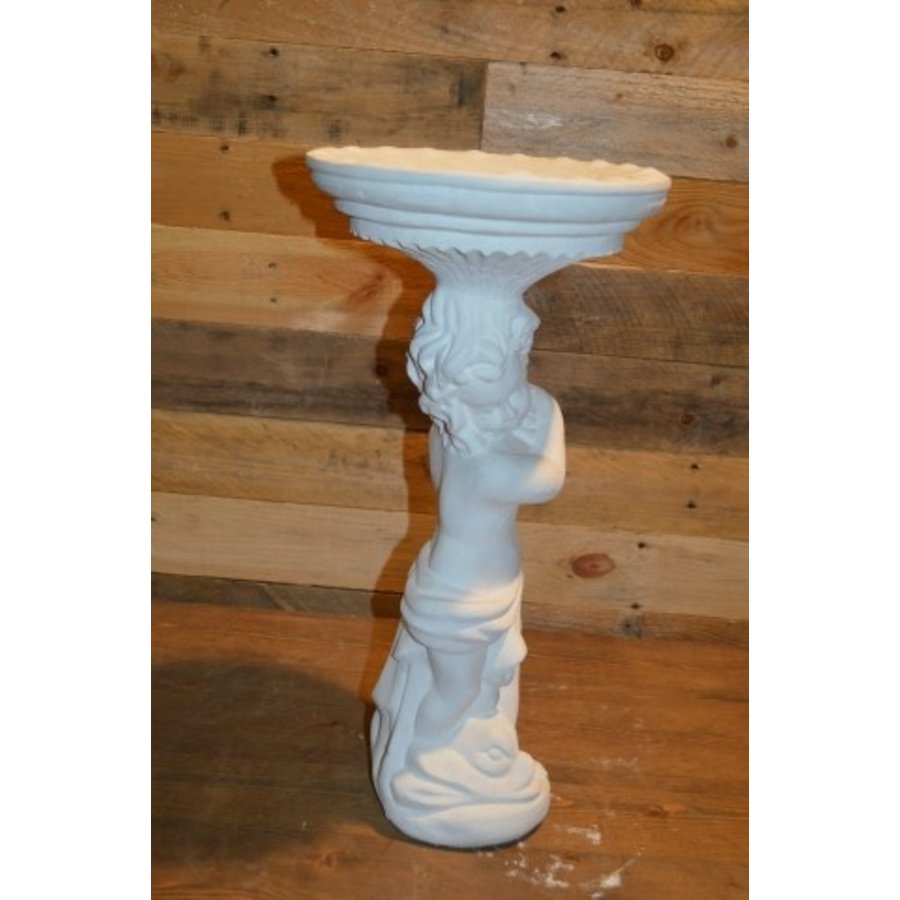 Betonnen jongen met schaal – multifunctioneel tuinbeeld voor binnen en buiten-3