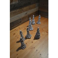 thumb-Set van 4 betonnen bloemenvrouwen – jurken per jaargetijde-4