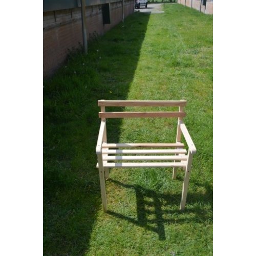 Poppenbankje van blank hout 