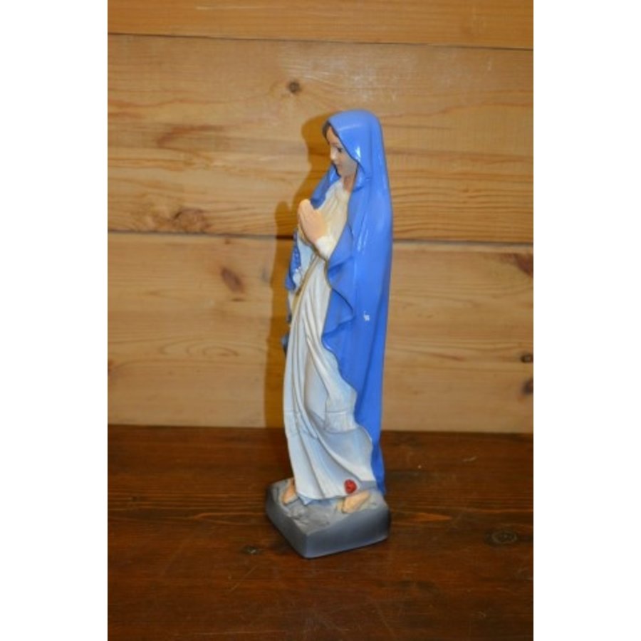 Polyester beeld van biddende Maria – Klein religieus tuinbeeld-2
