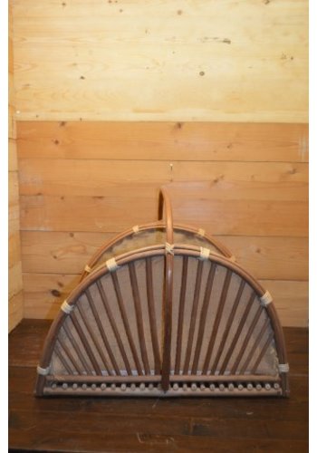 Art deco model krantenmand van wilgentenen 