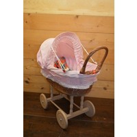 thumb-Gevlochten wilgentenen poppenwagen – Ambachtelijk kinderspeelgoed-1