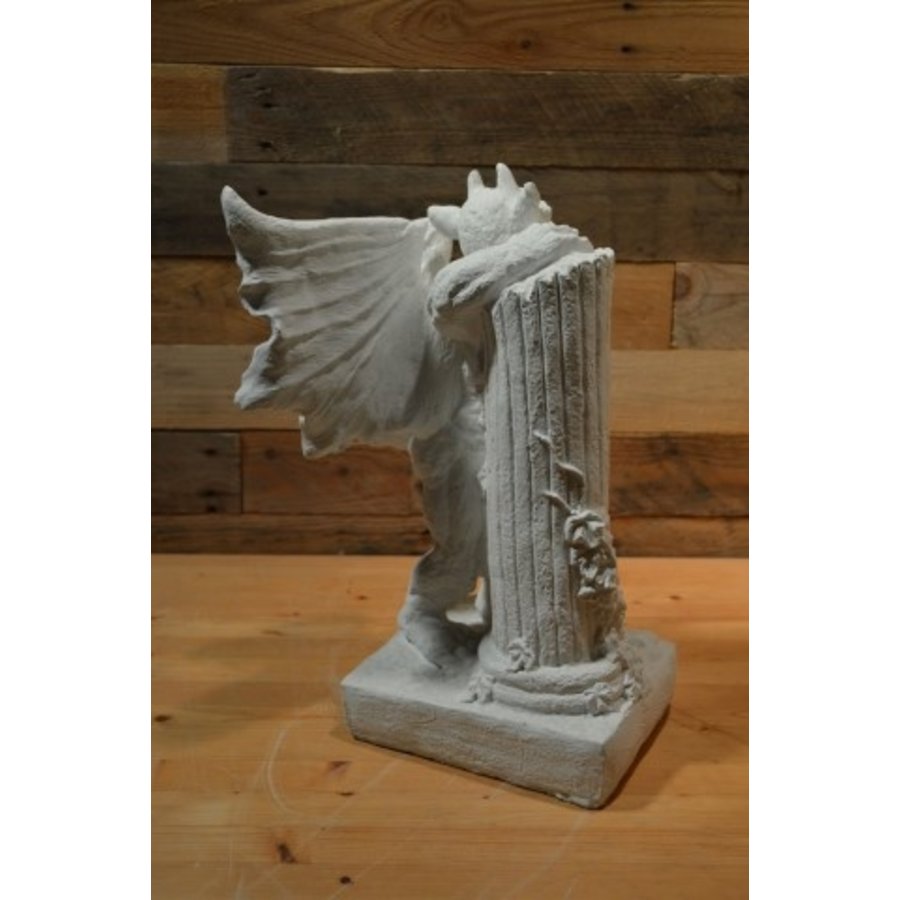 Waterspuwer met pilaar van beton – Klassieke gargouille decoratie-3