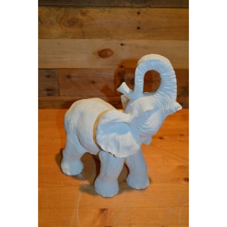 Betonnen olifant met slurf omhoog voor geluk en voorspoed-3