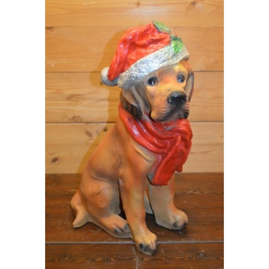 Polyester beeld van een kerst Labrador hond met muts en das voor binnen en buiten-1