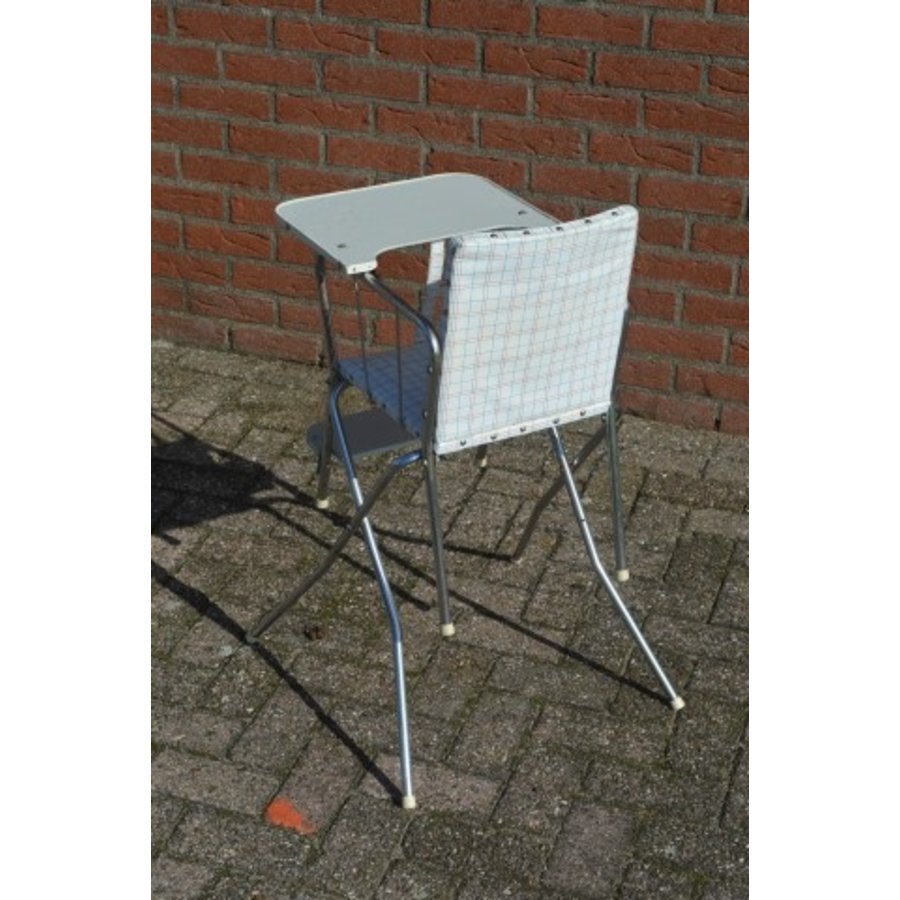 Vintage kinderstoel met chromen onderstel-3