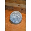 LoodsVol, Tuinbeelden Betonnen rozenbol ornament