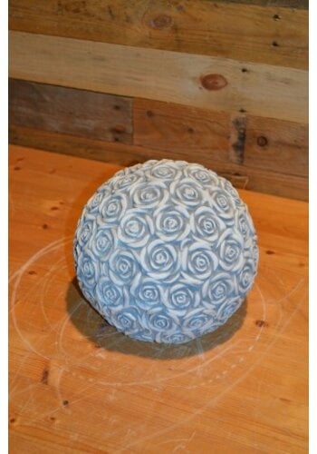 Betonnen ornament rozenbol 