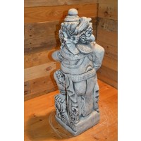 thumb-Balinese tempelwachter met wapen rechts van zich – betonnen tuinbeeld-4