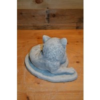 Spelende kat met bolletje wol – Betonnen decoratie voor binnen en buiten