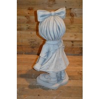 thumb-Betonnen beeld Meisje met strik – Sfeervol en speels voor tuin en huis-3