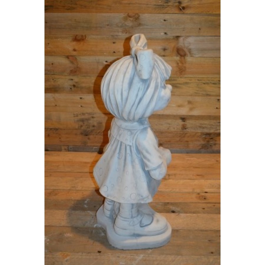 Betonnen beeld Meisje met strik – Sfeervol en speels voor tuin en huis-4