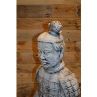 thumb-Betonnen beeld van knielende Terracotta krijger – Chinese keizerlijke soldaat voor tuin of interieur-5