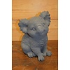 Betonnen beeld koala