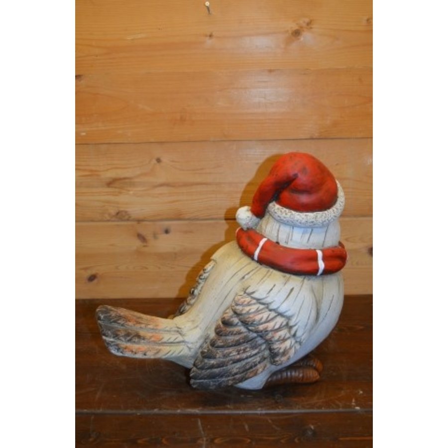 Winterse mus met muts en das van keramiek als vrolijke decoratie-3