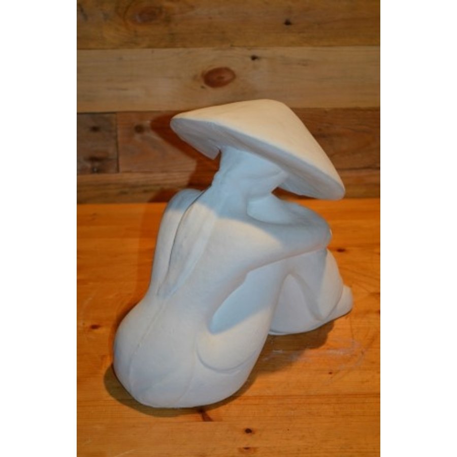 Betonnen beeld van een rustende rijstplukster voor tuin of terras-3