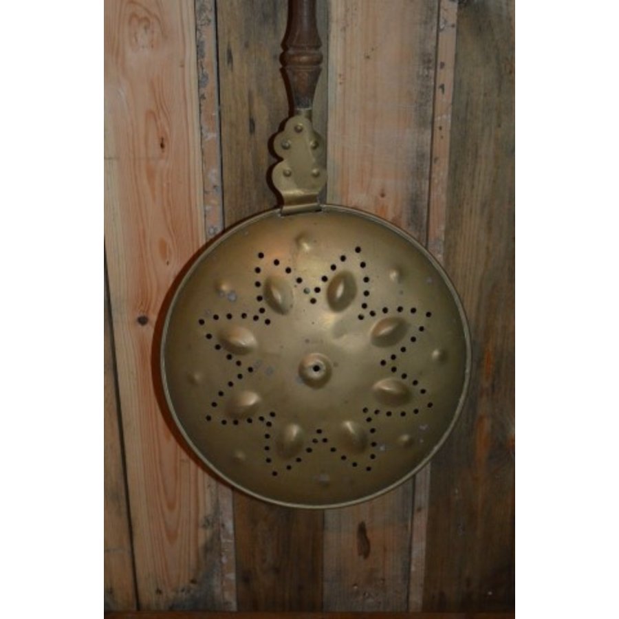 Vintage bedstoof (beddenpan) met eikenhouten steel en koperen pan-5