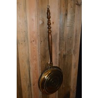 thumb-Vintage bedstoof (beddenpan) met eikenhouten steel en koperen pan-5