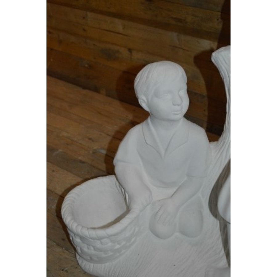 Adam en Eva bij de appelboom betonnen tuinbeeld-4