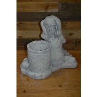 thumb-Betonnen bloembakje van zittend meisje met dieren bij bloemenmand – decoratief tuinbeeld-7
