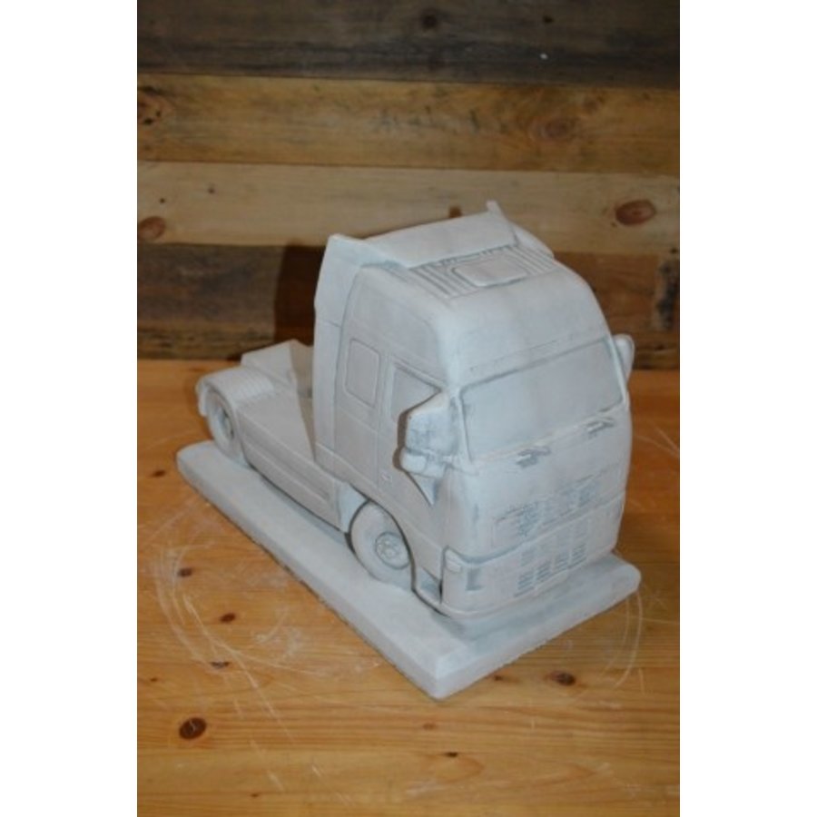 Betonnen beeld robuuste vrachtwagen tuinbeeld-1