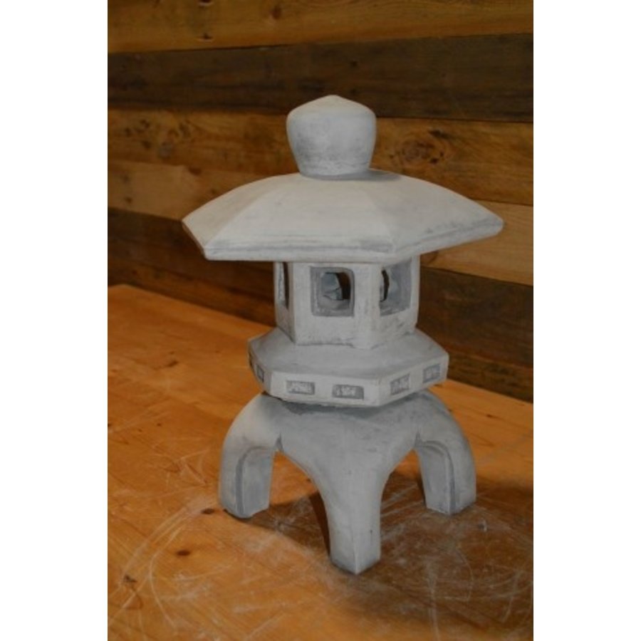 Betonnen Japans huisje op poten – decoratief tuinbeeld voor bij vijver of tuinpad-4