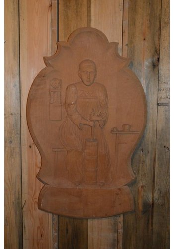 Houten wandbord vrouw met karnton 