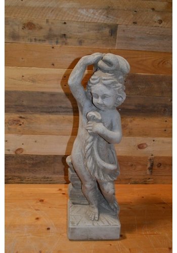 Jonge man – seizoen Winter (betonnen beeld) 