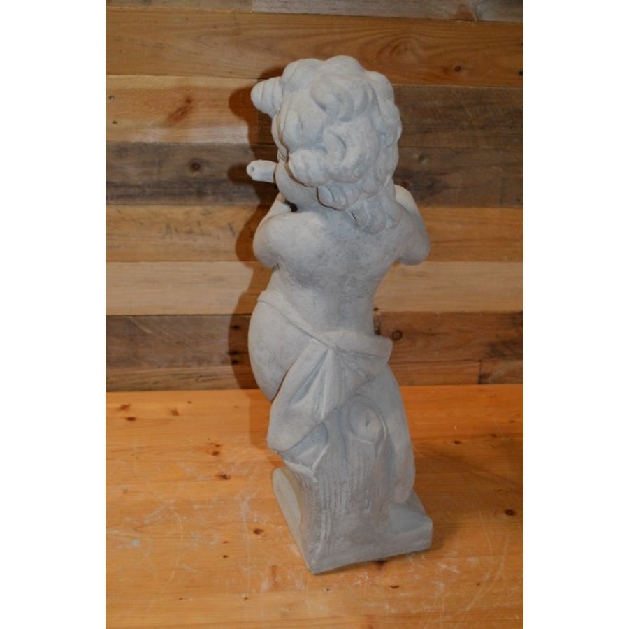 Jongeling met dwarsfluit betonnen tuinbeeld op sokkel mogelijk-3