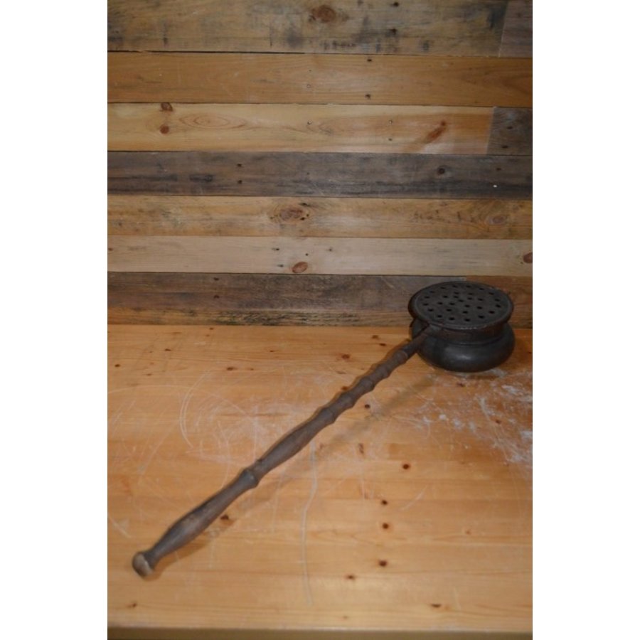 Antieke koperen beddenpan met eiken steel-4