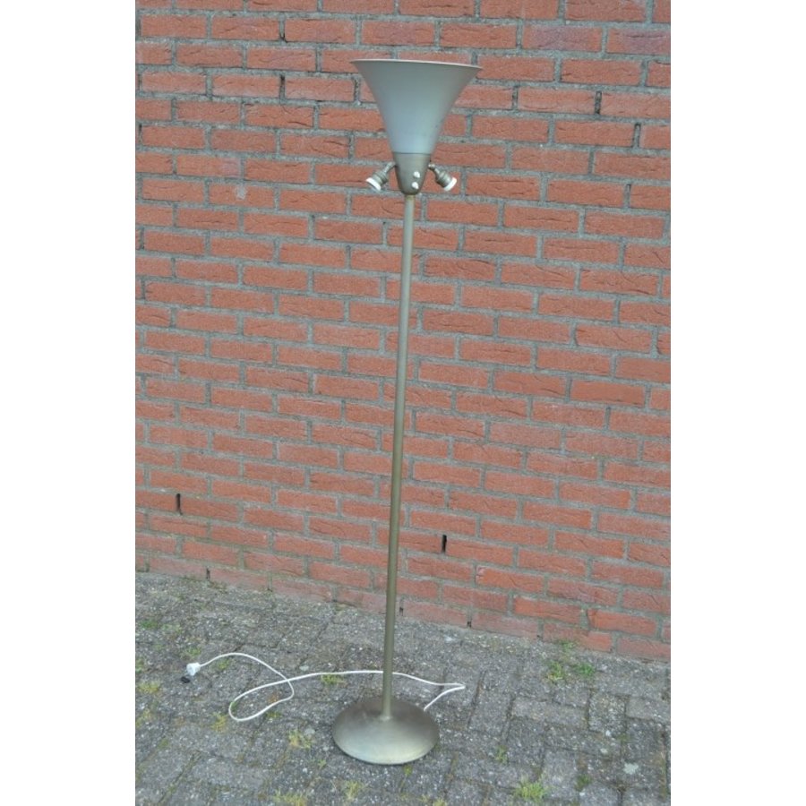 Retro design staande vloerlamp metaal-1