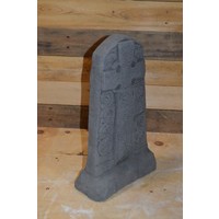 thumb-Keltisch kruis van beton als ornament of gedenksteen voor in de tuin-4