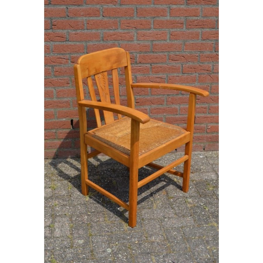 Vintage beukenhouten armstoel met biezen zitting-1