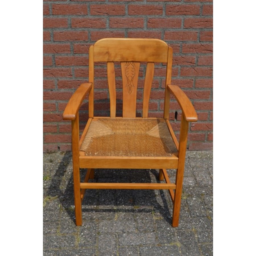 Vintage beukenhouten armstoel met biezen zitting-2