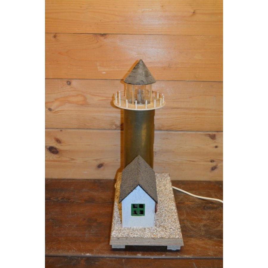 Unieke vuurtoren met lampje van koperen kanonskogel huls-4