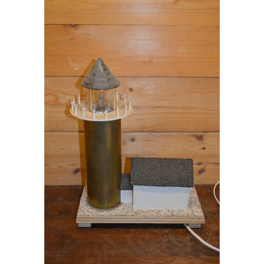 Unieke vuurtoren met lampje van koperen kanonskogel huls-5