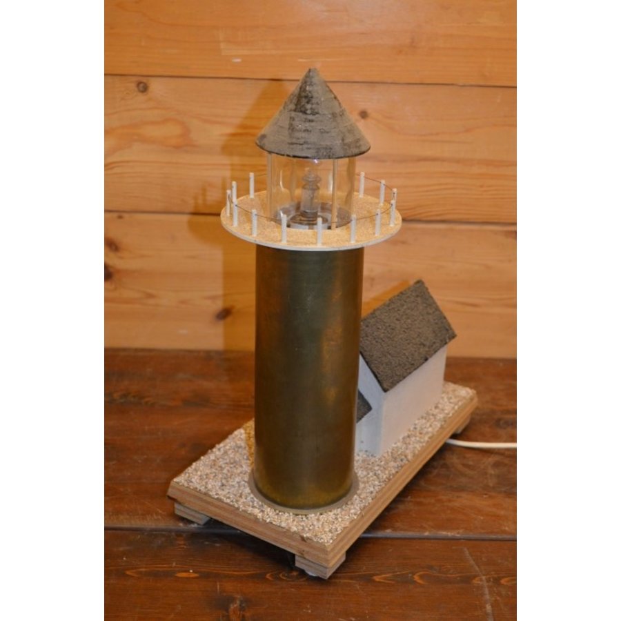 Unieke vuurtoren met lampje van koperen kanonskogel huls-6