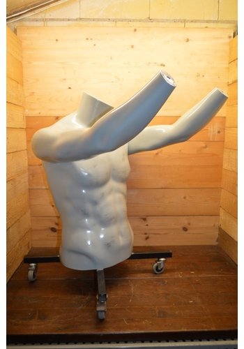 Buste op wieltjes 