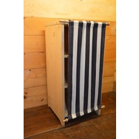 thumb-Klein schappen kastje van vurenhout met gordijntje-2