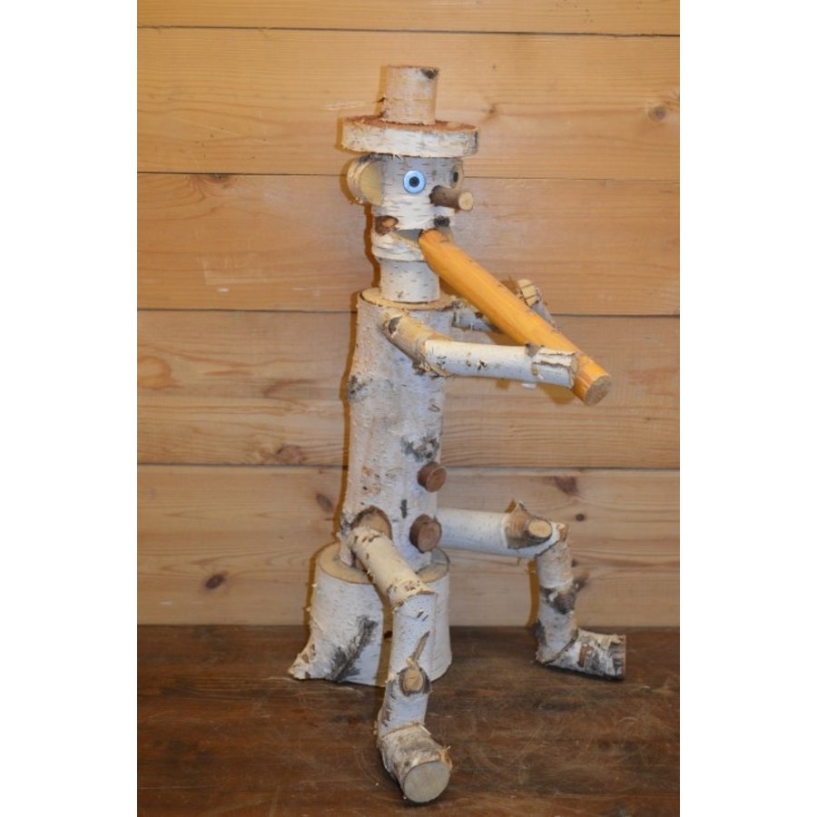 Decoratief mannetje van berkenhout met blokfluit-1