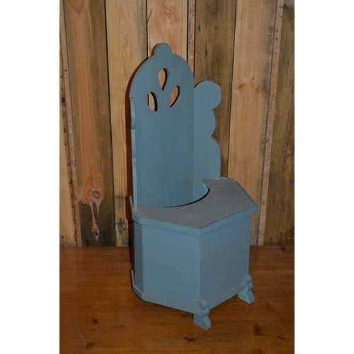 Brocante poppenstoeltje 