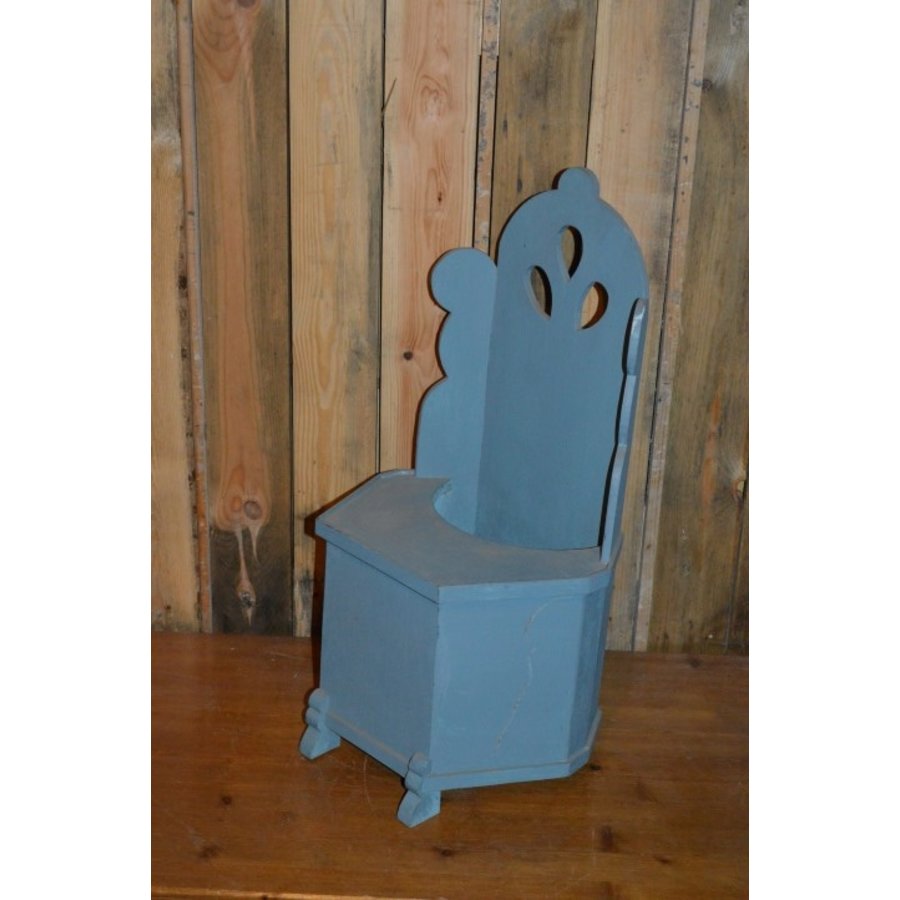 Hindeloopen model stoeltje met wieltjes voor poppen-2