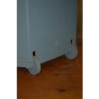 thumb-Brocante poppenstoeltje met wieltjes naar Hindeloopen kinderstoel-4