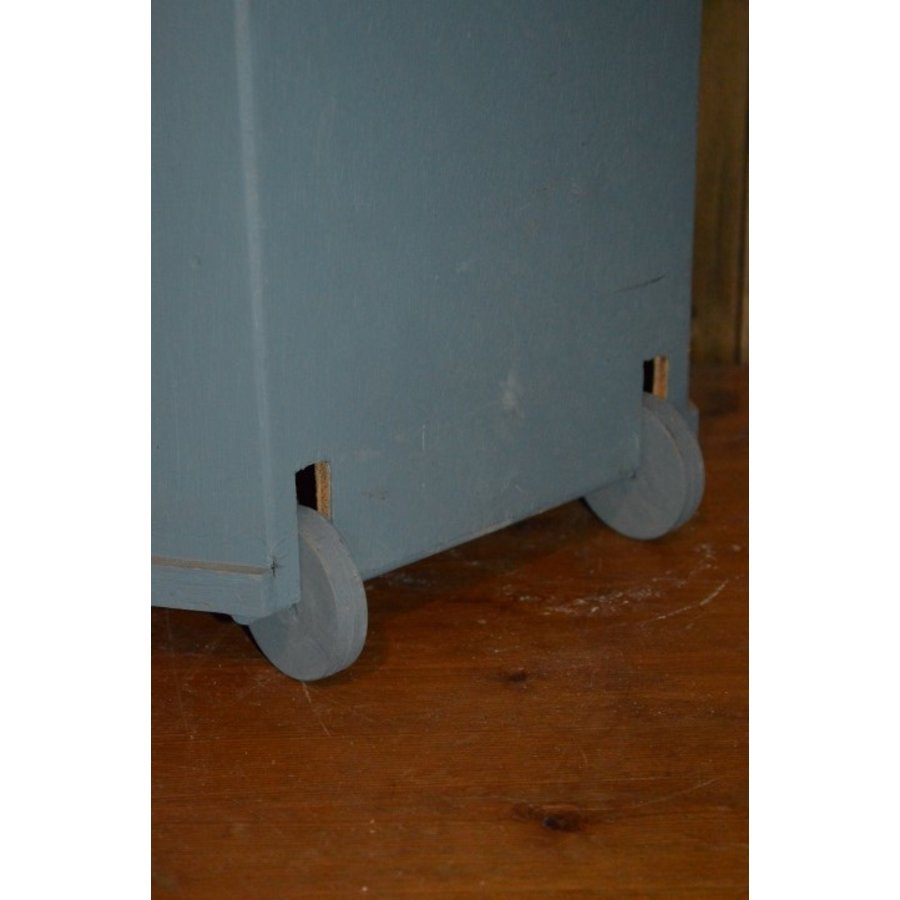 Hindeloopen model stoeltje met wieltjes voor poppen-4