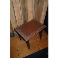 thumb-Vintage krukje met donker rood leren zitting-2