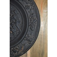 thumb-Antiek gietijzeren wandbord met voorstelling van de verovering van Mexico-5