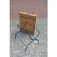 thumb-Vintage pitrieten dienbladtafel met smeedijzeren onderstel-4