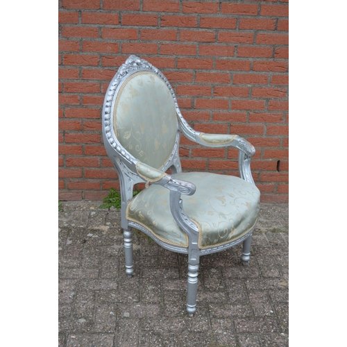 Brocante barok armstoel zilvergrijs 