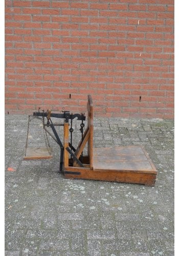 Antieke bascule weegschaal 